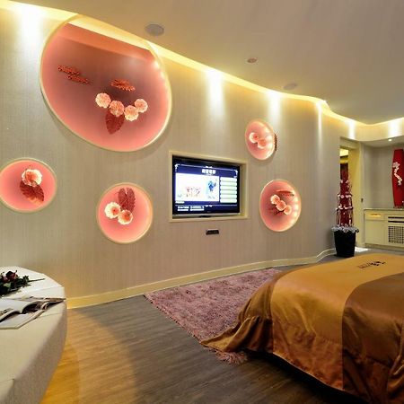 Hea Duenn Motel Taichung Buitenkant foto