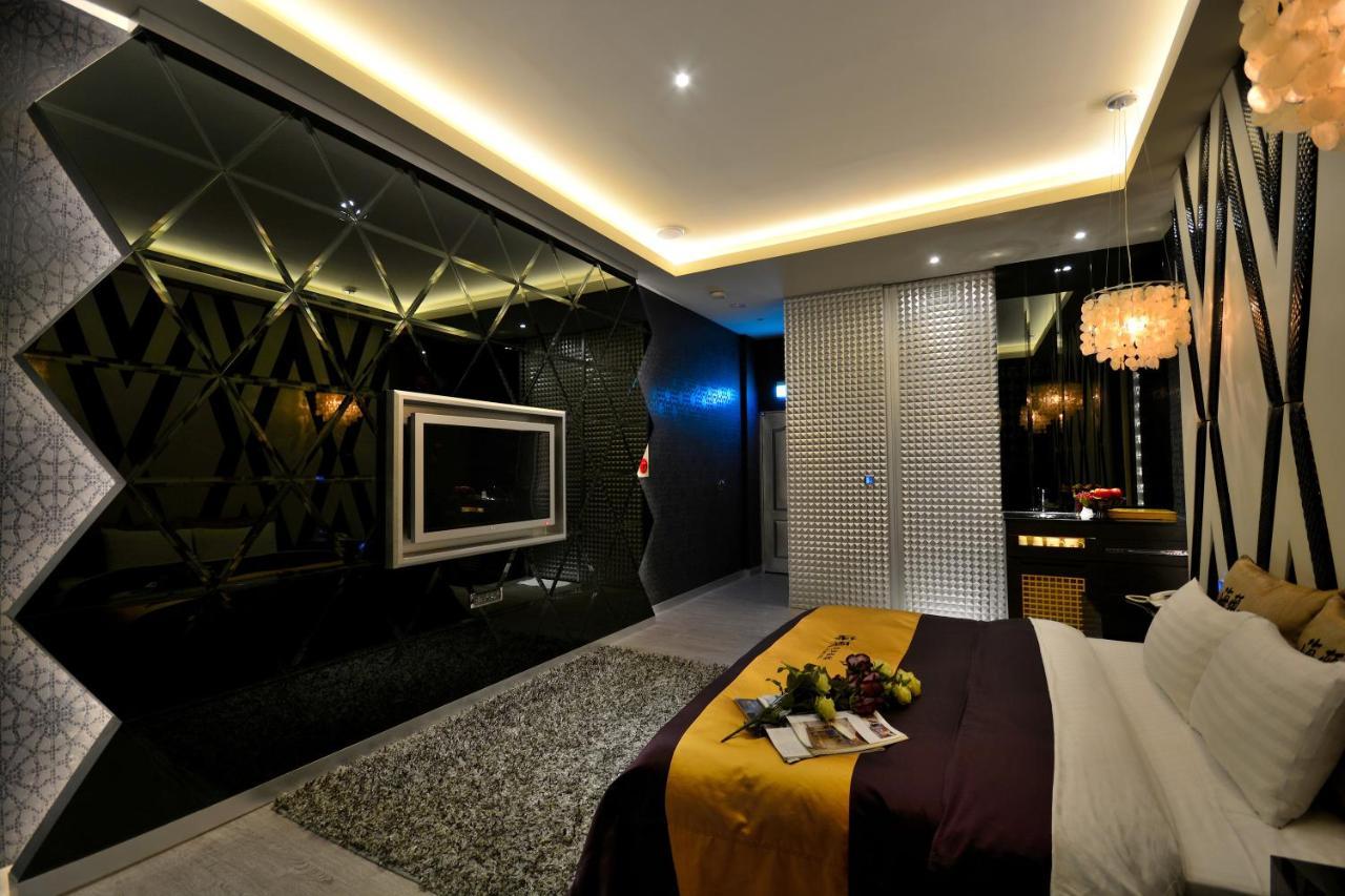 Hea Duenn Motel Taichung Buitenkant foto