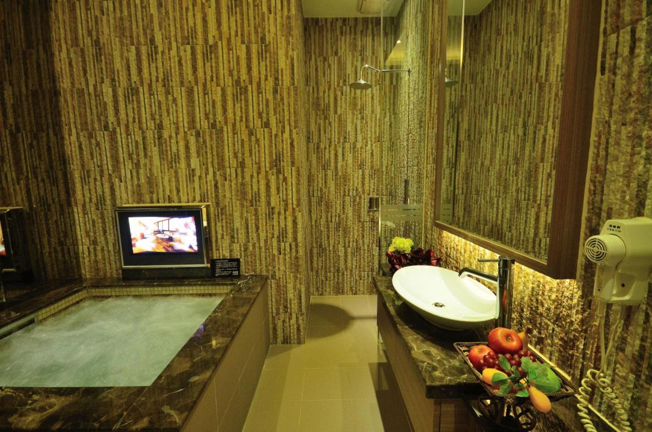 Hea Duenn Motel Taichung Buitenkant foto