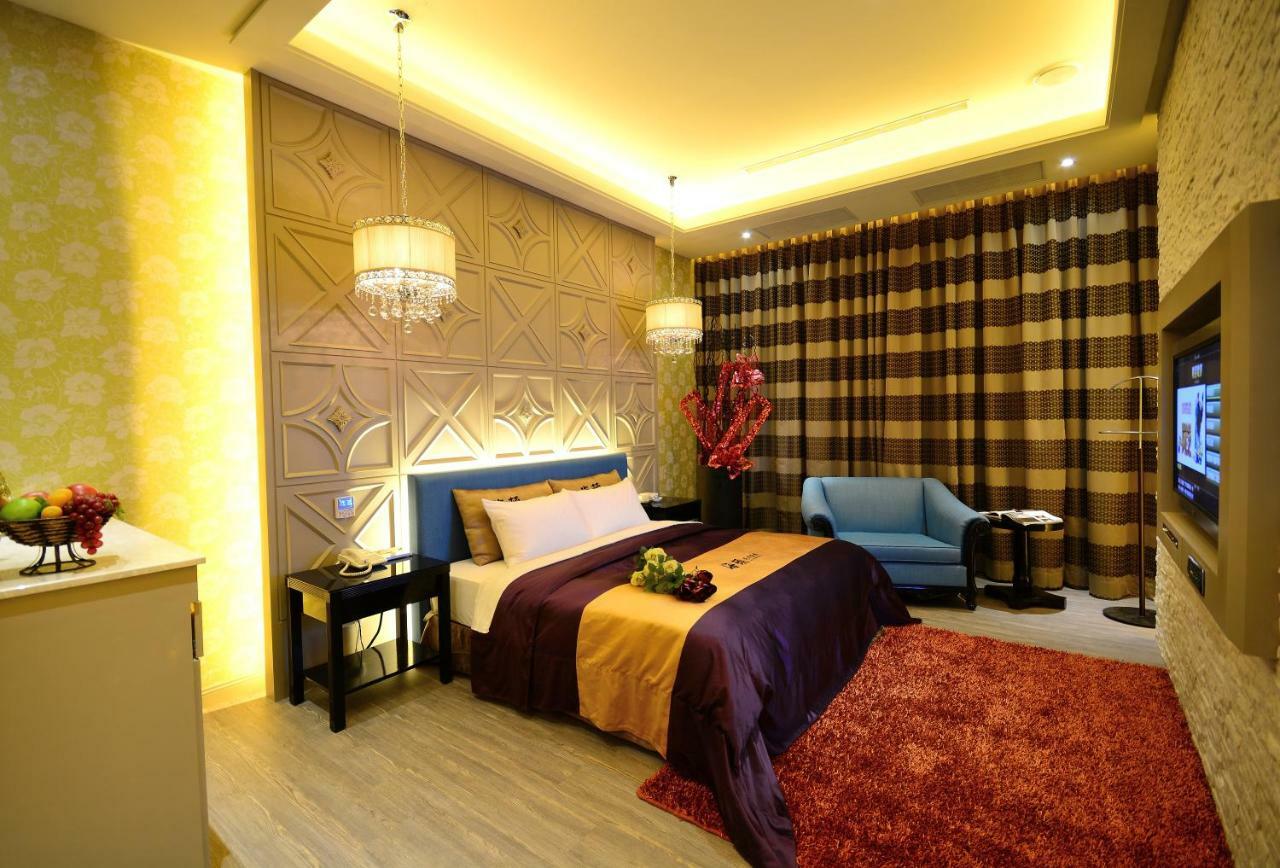 Hea Duenn Motel Taichung Buitenkant foto