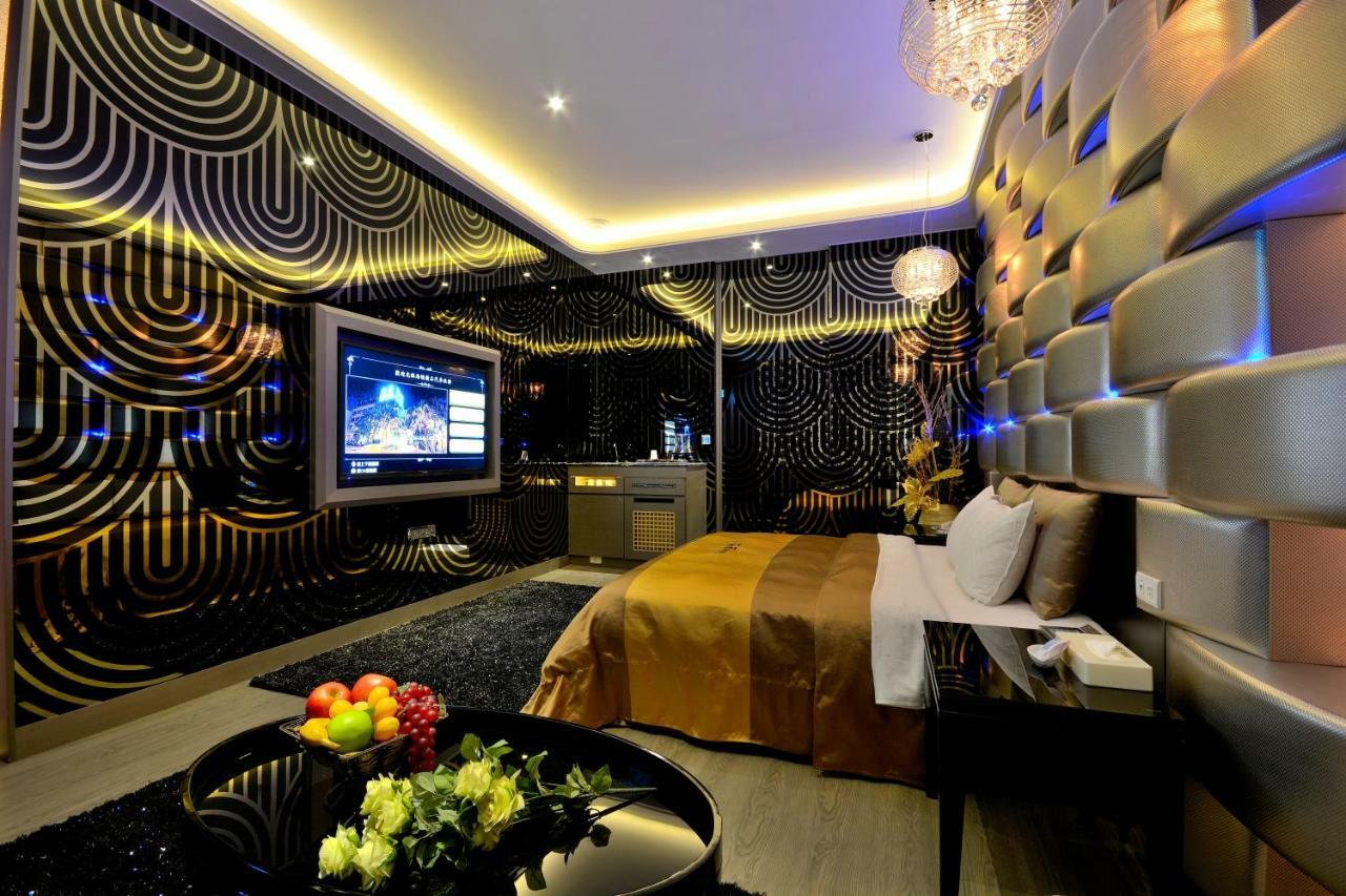 Hea Duenn Motel Taichung Buitenkant foto