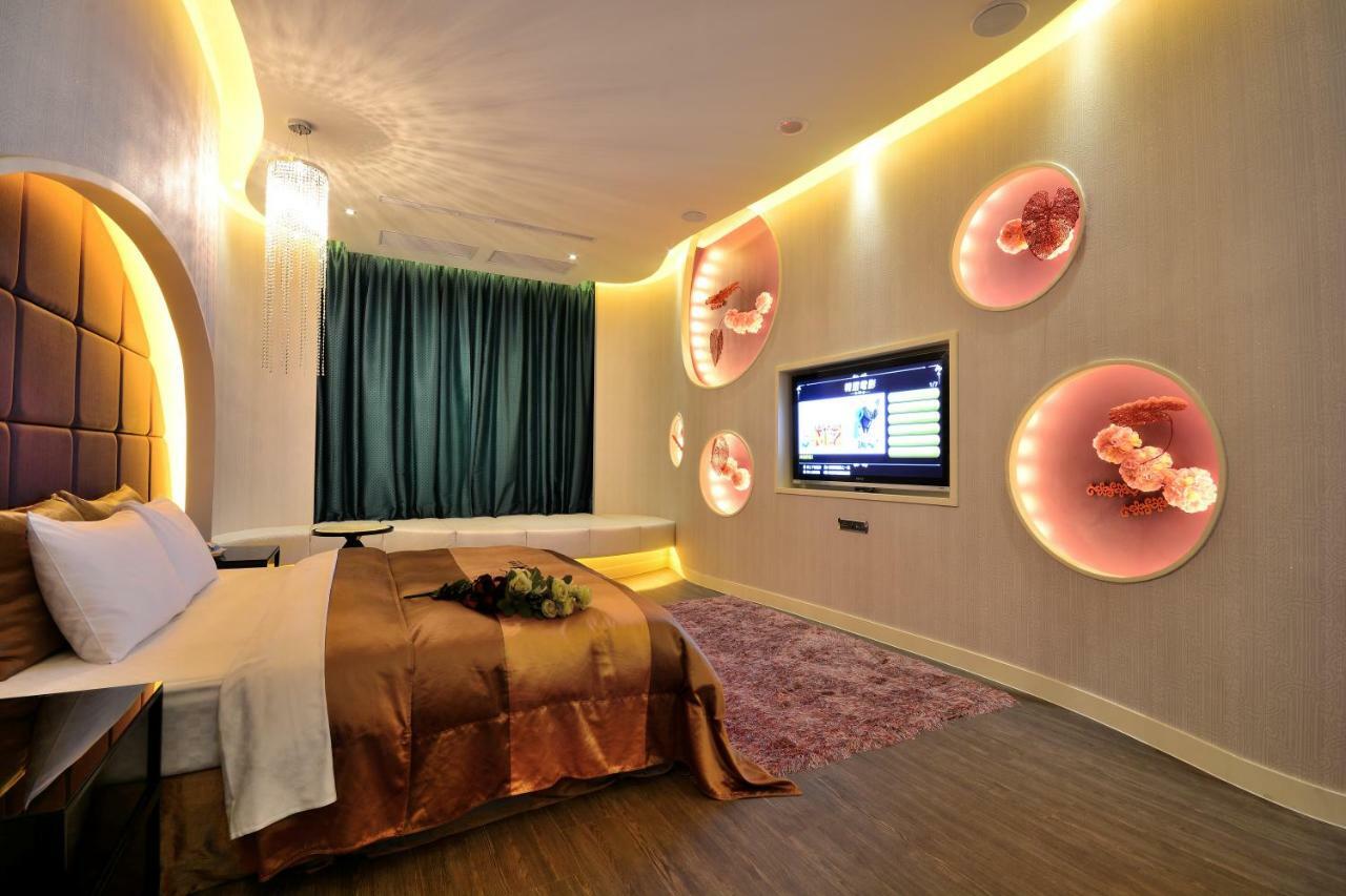 Hea Duenn Motel Taichung Buitenkant foto